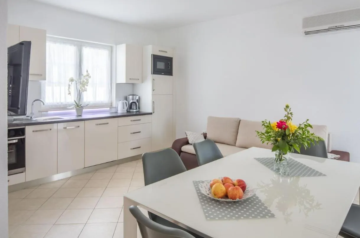 Villa Kristina Trogir Apartment