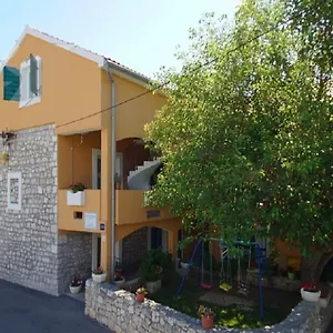 https://apartments-stosa.hotelinzadar.com